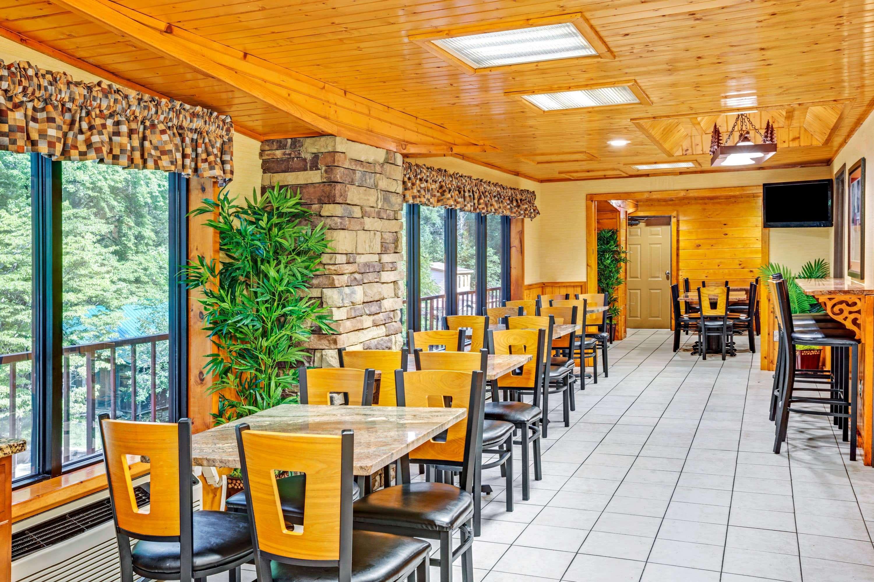 Baymont By Wyndham Gatlinburg On The River Extérieur photo