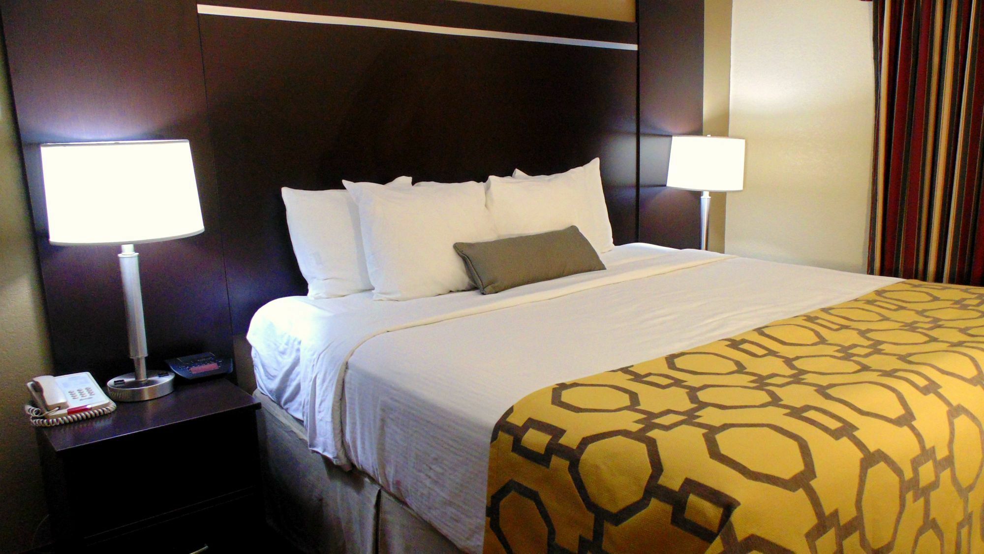 Baymont By Wyndham Gatlinburg On The River Extérieur photo